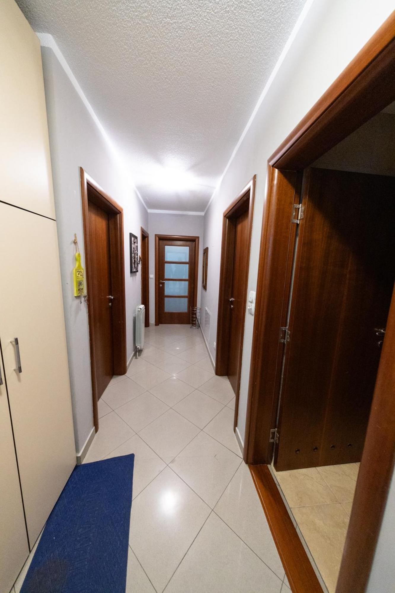 Lux Place Apartments Downtown Kragujevac Dış mekan fotoğraf