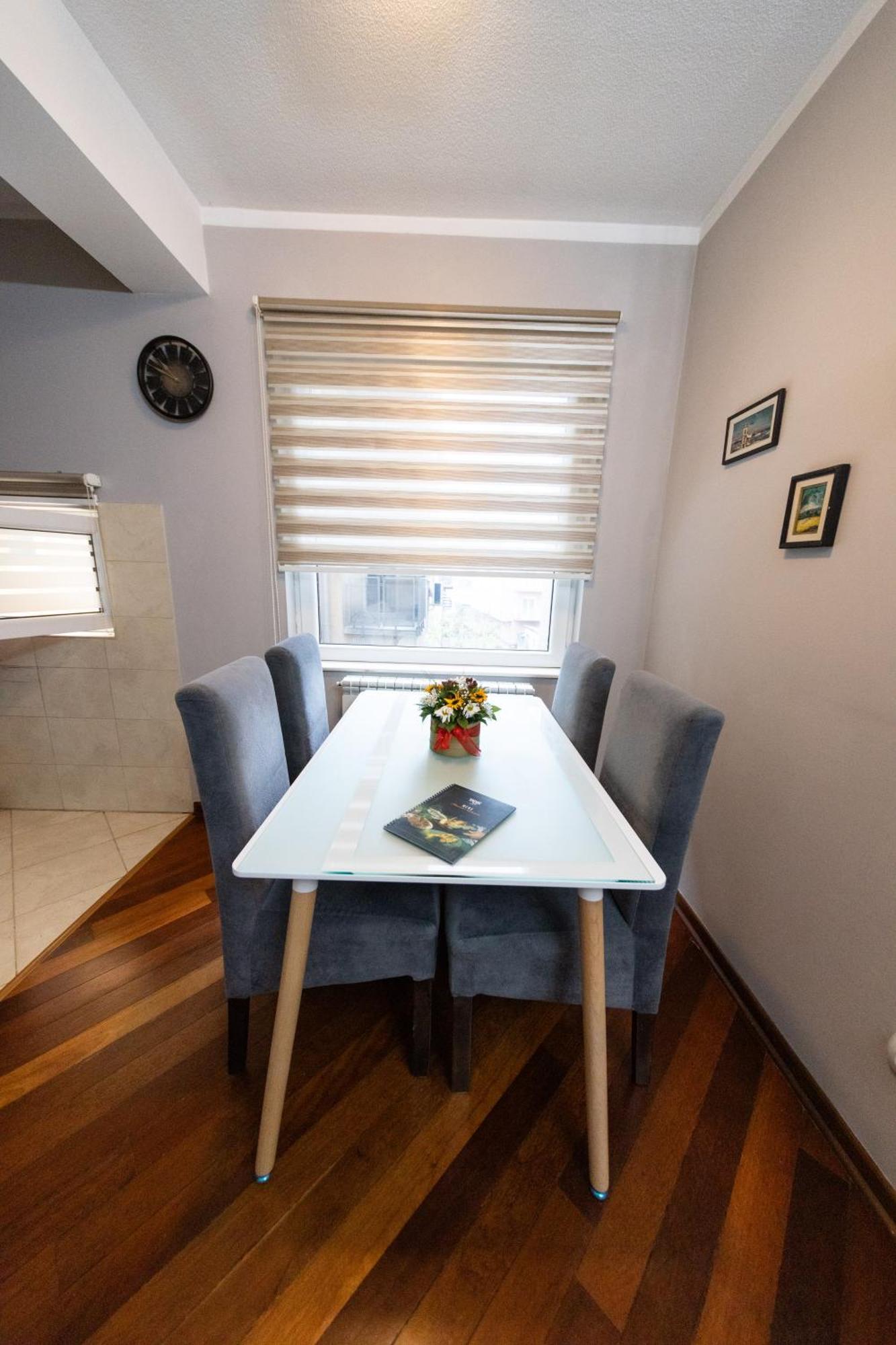 Lux Place Apartments Downtown Kragujevac Dış mekan fotoğraf